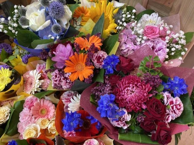 鳥栖駅周辺のお花屋さん5選 季節の生花やプリザーブドフラワーなど充実した品ぞろえ Pathee パシー